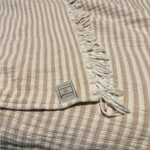Texteis Penedo Cotton Tan Cream Striped Throw Blanket